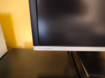 Monitor HP LA2405wg - platí do smazání - 2