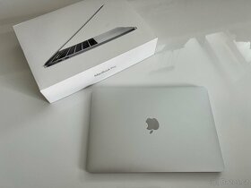 MacBook Pro 13” 2019 / i7 / 16GB / 1TB SSD / - 2