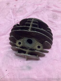 Hlava motoru Jawa 555, 550 - 2