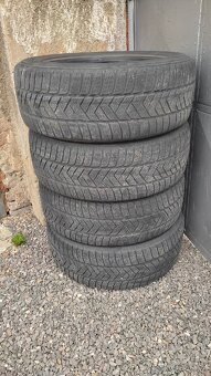 Pirelli Scorpion 235/60/18 - 2