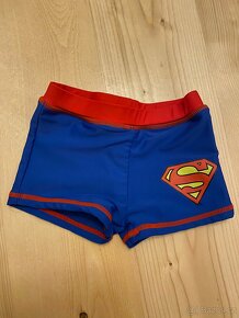 kojenecké plavky + UV kšiltovka Superman 74/80 k vodě - 2