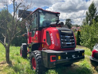 Čelní kloubový nakladač CRONA 4,2 t , nakladač CR15 - 2