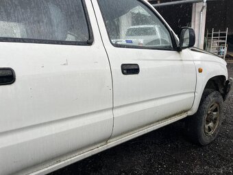 Toyota Hilux 2.4 TD 66kw - 2