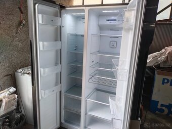 Prodám AMERICKOU LEDNICI zn. GORENJE---JEN JAKO LEDNICE-- - 2