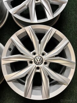 5x112 R18 Originál Alu VW Tiguan / Kingston - TOP STAV - 2