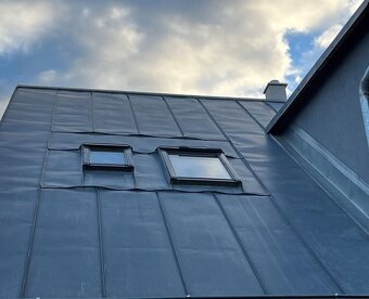 Střešní okno Velux velké - 2