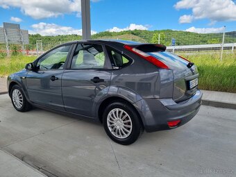 Ford Focus II 1.6 benzin, 74 kW, 2006, pěkný stav - 2