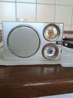 Retro sovětské tranzistorové radio Signal 601 - 2