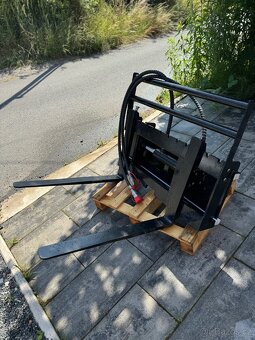 Hydraulické paletizační vidle s posuvem - 2