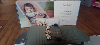 Houpátko babybjorn+ hračka - 2