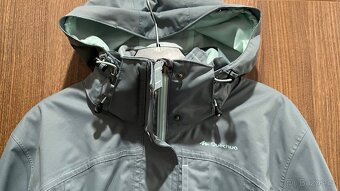 Outdoorová (podzim / jaro) bunda QUECHUA 2v1 - 2