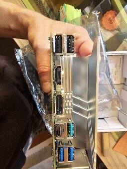 Asus prime z690m-plus d4 - 2