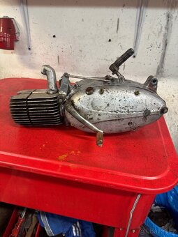 Motor jawa 05 - 2
