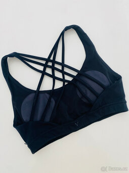 Sportovní podprsenka Victoria's Secret, vel. XS - 2