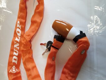 Prodám řetězový zámek DUNLOP délka řetězu 110 cm, - 2