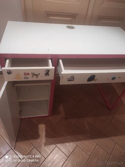 Dívčí psací stůl - 2