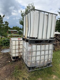 IBC nádrže na vodu 1000L - 2