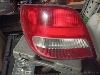 Zadní levé světlo Impreza combi - 2