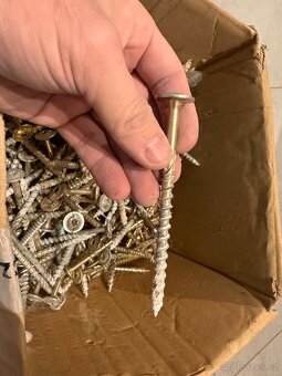 Vruty na bednění do Ytongu - 2