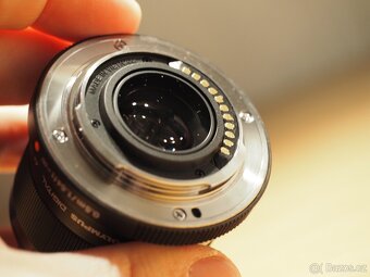 Olympus M.ZUIKO 45 mm f/1,8 - 2