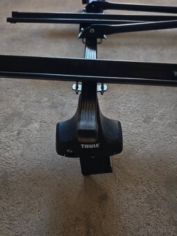 Nosiče Thule Toyota Auris 2014+ - 2