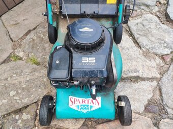 Briggs and Stratton Classic 35 - 2