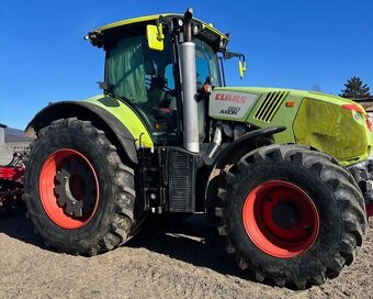 Traktor Claas Axion 850 - 2