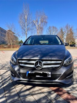 Mercedes-Benz B200 D - 2