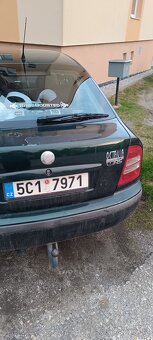 Škoda Octavia 1.6i 75kw climatronik garažovná - 2