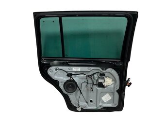 Levé zadní dveře černá metalíza LC9X VW Touran 1T1 r.v. 2006 - 2