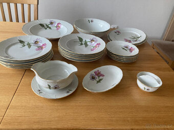 Porcelánový servis - jídelní souprava - 2