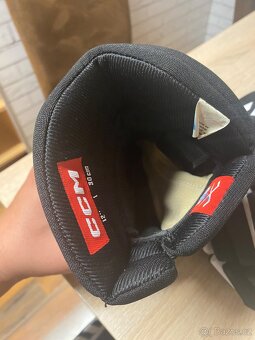 CCM Rukavice 12” - 2