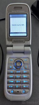 Prodám Sony-Ericsson nejspíš je to Z520i funkčni s nabíj. - 2