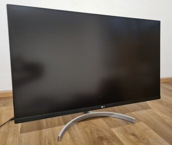 31.5" LG UHD monitor 4K - 32UN500-W Nepoužitý - 2