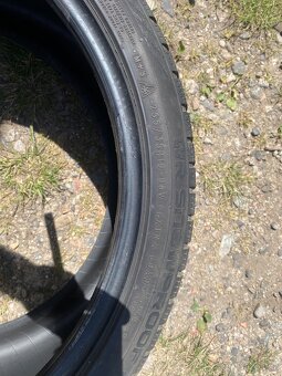 Zimní pneu Nokian 255/35 r19 - 2