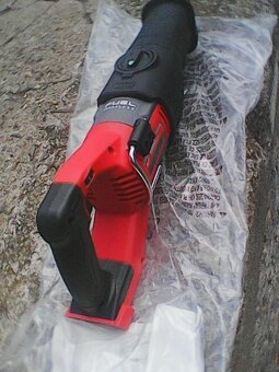 Milwaukee M18 FSX-0 Aku pilka ocaska - 2