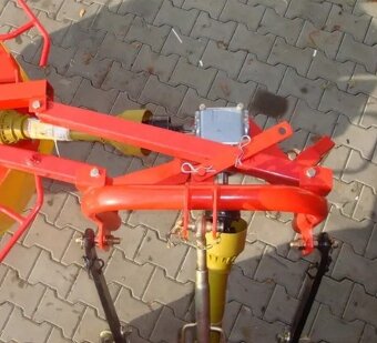 Bubnová sekačka 135 za traktor , hmotnost 185 kg - 2