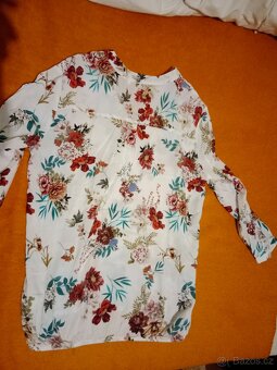 Dámská bílá košile s prodlouženou zadní délkou - 2