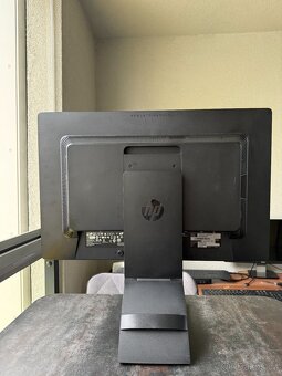 LCD Monitor HP EliteDisplay E241i - 2