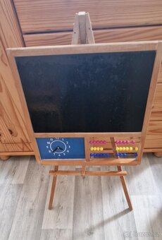 DĚTSKÁ STOJANOVÁ, POPISOVACÍ TABULE S POČÍTADLEM, PC 600KČ - 2