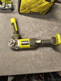 Ryobi úhlová bruska - 2