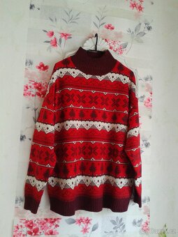 Krásný teplý zimní svetr se stojáčkem 48/50 - 2