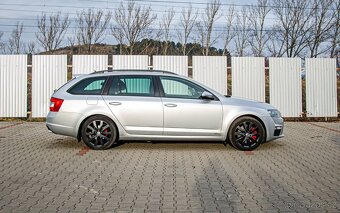 Škoda Octavia Combi 2.0 TDI DPF RS - 2