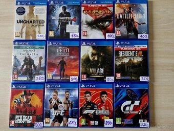 Playstation 4 slim 500gb se sony ovladačem , cena bez her - 2