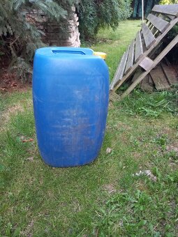 Plastové kanystry 60 litrů - 2