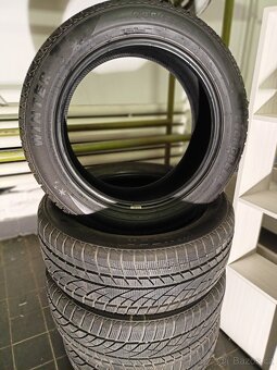 Zimní pneumatiky 235/55R18 - 2