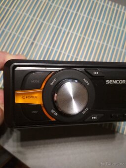 Autorádio Sencor. - 2
