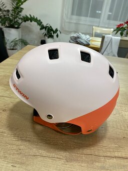 Dětská cyklistická helma B’TWIN - 2