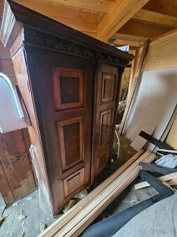 Starožitné skříně - 2