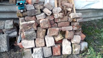 Cihly staré z bouračky - 2